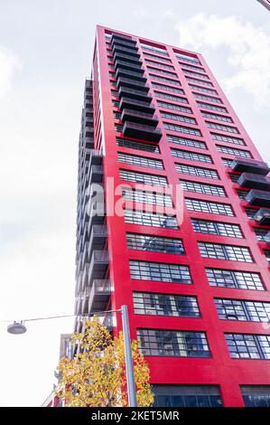 London City Island, ein großes Wohngebiet innerhalb einer Schleife des Flusses lea Stockfoto