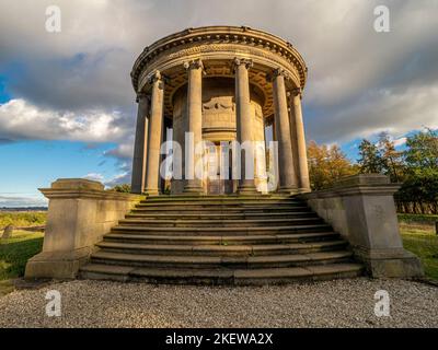 Der Rotunda-Tempel in der Parklandschaft der Wentworth Castle Gardens, Barnsley, South Yorkshire, Großbritannien Stockfoto