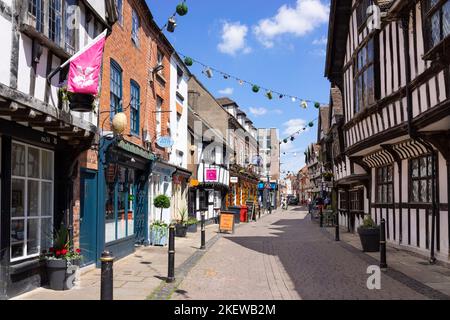 Worcester Friar Street Geschäfte und Geschäfte auf der alten Fachwerkstraße im Stadtzentrum von Worcester Worcestershire England GB Europa Stockfoto