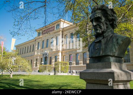 Peter Wieselgren Statue in der Nationalbibliothek von Schweden | Bronsbyst AV Peter Wieselgren på Kungliga biblioteket Sveriges nationalbibliotek Stockholm Stockfoto