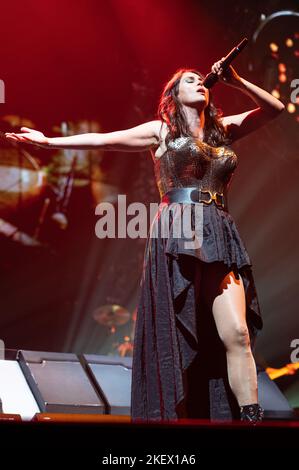 London, UK, 14/11/2022, Rockband Within Temptation tritt in einem Konzert im O2, London auf.Quelle: John Barry/Alamy Live News Stockfoto