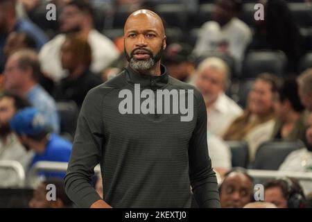 Orlando, Florida, USA, 14. November 2022, Orlando Magic Head Coach Jamahl Mosley im Amway Center. (Foto: Marty Jean-Louis) Stockfoto