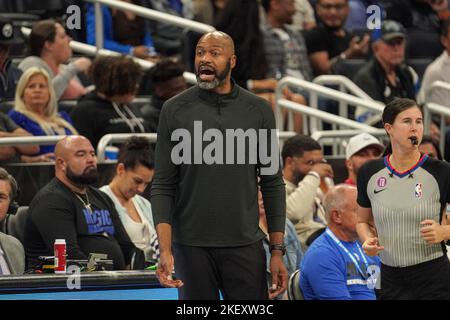 Orlando, Florida, USA, 14. November 2022, Orlando Magic Head Coach Jamahl Mosley im Amway Center. (Foto: Marty Jean-Louis) Stockfoto