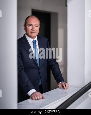 Montabaur, Deutschland. 14.. November 2022. Ralph Dommermuth, Vorstandsvorsitzender der United Internet AG, fotografiert am Hauptsitz des Unternehmens in Montabaur. Kredit: Frank Rumpenhorst/dpa/Frank Rumpenhorst/dpa/Alamy Live Nachrichten Stockfoto