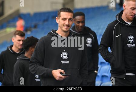 Brighton's Lewis Dunk kommt zum Premier League-Spiel zwischen Brighton & Hove Albion und Aston Villa im American Express Community Stadium , Brighton , Großbritannien - 13. November 2022 Photo Simon Dack/Tele Images. Nur redaktionelle Verwendung. Kein Merchandising. Für Fußballbilder gelten Einschränkungen für FA und Premier League. Keine Nutzung von Internet/Mobilgeräten ohne FAPL-Lizenz. Weitere Informationen erhalten Sie von Football Dataco Stockfoto