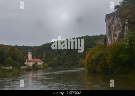 Kloster Weltenburg - Kloster Weltenburg. Dieses Wahrzeichen ist ein Benediktinerkloster in Weltenburg in Kelheim an der Donau in Bayern. Stockfoto