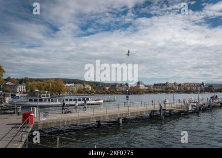 Bootsanlegestellen auf dem Zürichsee, Schweiz Stockfoto