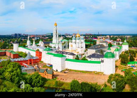 St. Sergius Trinity Lavra Kloster Luftpanorama in Sergiyev Posad Stadt, Goldener Ring von Russland Stockfoto