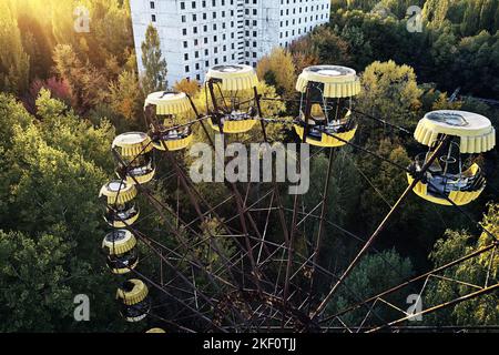 Tschernobyl Ferries Radmesse aus Drohnenansicht - Herbstantenne von oben in Pripyat, Ukraine Stockfoto