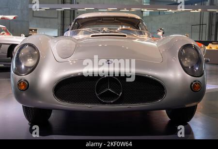 1955 Mercedes-Benz 300 SLR Uhlenhaut Coupé, Mercedes Benz Museum, Stuttgart, Deutschland Stockfoto