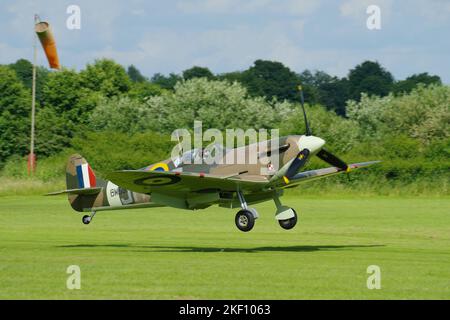 Vickers Supermarine Spitfire VB, JH-C, BM597, G-MKVB, AT Old Warden, Biggleswade, Bedfordshire, England, Vereinigtes Königreich, Stockfoto