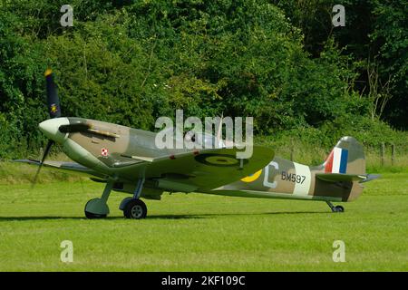 Vickers Supermarine Spitfire VB, JH-C, BM597, G-MKVB, AT Old Warden, Biggleswade, Bedfordshire, England, Vereinigtes Königreich, Stockfoto