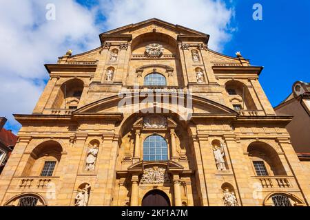 St. Martin ist eine katholische Pfarrkirche in der Bamberger Altstadt. Bamberg ist eine Stadt an der Regnitz in Oberfranken, Bayern in Deutschland. Stockfoto