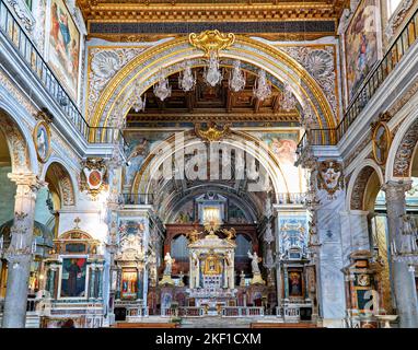 Rom Latium Italien. Die Basilika Santa Maria vom Altar des Himmels (Santa Maria in Ara Coeli) auf dem Kapitol (Campidoglio) Stockfoto