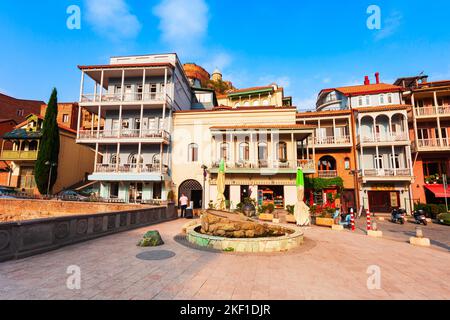 Abanotubani alten Bezirk in Tiflis Altstadt. Tiflis ist die Hauptstadt und größte Stadt Georgiens am Ufer des Flusses Kura. Stockfoto