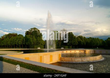 Das Schloss Schleißheim und ein großer Barockpark der königlichen Familie Wittelsbach im Dorf Oberschleißheim, München, Bayern, Deutschland Stockfoto