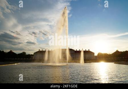 Das Schloss Schleißheim und ein großer Barockpark der königlichen Familie Wittelsbach im Dorf Oberschleißheim, München, Bayern, Deutschland Stockfoto