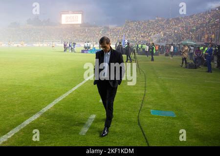 Quito, Ecuador - Ligapro Finale 2022 Aucas gegen Barcelona SC. BSC Coach Fabian Bustos während des Besuchsspiels des Meisterschaftsfinales. Stockfoto