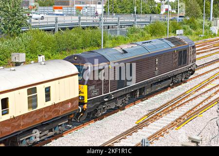 Besonderer Luxus pullman Zug vorbei an Tonbridge in Kent, Großbritannien Stockfoto