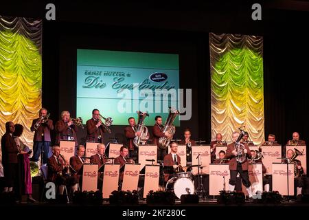 Ernst Hutter und die Egerländer Musikanten, Ernst Hutter und die Egerländer Musikanten, Egerland Blaskapelle aus Deutschland unter der Leitung von Ernst Hutter (auch Baritonhorn, Tenorhorn), Konzert in der Stadthalle Wetzlar, Wetzlar. März 2019. Vermerk: Christian Lademann / LademannMedia Stockfoto