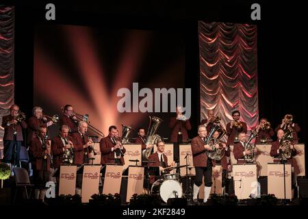 Ernst Hutter und die Egerländer Musikanten, Ernst Hutter und die Egerländer Musikanten, Egerland Blaskapelle aus Deutschland unter der Leitung von Ernst Hutter (auch Baritonhorn, Tenorhorn), Konzert in der Stadthalle Wetzlar, Wetzlar. März 2019. Vermerk: Christian Lademann / LademannMedia Stockfoto