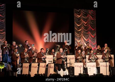 Ernst Hutter und die Egerländer Musikanten, Ernst Hutter und die Egerländer Musikanten, Egerland Blaskapelle aus Deutschland unter der Leitung von Ernst Hutter (auch Baritonhorn, Tenorhorn), Konzert in der Stadthalle Wetzlar, Wetzlar. März 2019. Vermerk: Christian Lademann / LademannMedia Stockfoto