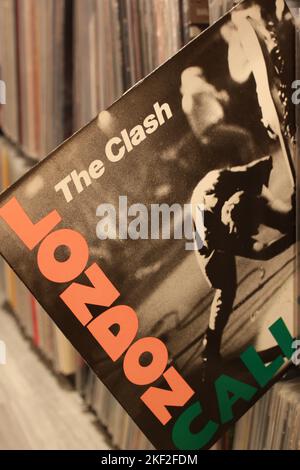 The Clash London Calling Album auf Vinyl-Format Stockfoto