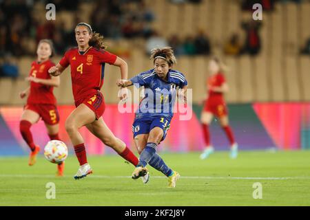 Sevilla, Spanien. 15.. November 2022. Mina Tanaka (JPN) Fußball: Internationales Freundschaftsspiel zwischen Spanien 1-0 Japan im Estadio La Cartuja in Sevilla, Spanien. Quelle: Mutsu Kawamori/AFLO/Alamy Live News Stockfoto