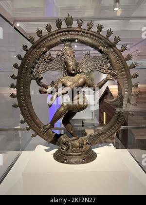 Shiva als lord of the Dance (Nataraja) Südindien wahrscheinlich Tamil Nadu) 18. Zenturv Bronze. Stockfoto