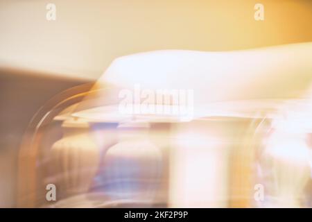 Lampe im Raum Bewegungsunschärfe Stockfoto