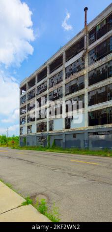 Die verlassene Fisher Body Plant in Detroit, Michigan, liegt im mittlerweile weitgehend verlassenen 'Piquette Avenue Industrial Historic District' der Stadt. Stockfoto