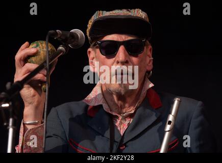 Nik Turner tritt mit Space Ritual beim Weyfest, 2011, auf Stockfoto