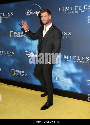 New York City, USA. 15.. November 2022. Chris Hemsworth bei der "Limitless" mit Chris Hemsworth Premiere im Jazz im Lincoln Center am 15. November 2022 in New York City, NY © Steven Bergman/AFF-USA.COM Quelle: AFF/Alamy Live News Stockfoto