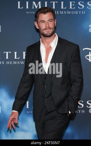 New York, NY, USA. 15.. November 2022. Chris Hemsworth bei der Ankunft für LIMITLESS Premiere, Jazz im Lincoln Center, New York, NY 15. November 2022. Kredit: CJ Rivera/Everett Collection/Alamy Live Nachrichten Stockfoto