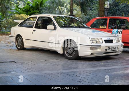 SAN SEBASTIAN, SPANIEN-22. OKTOBER 2022: 1986 Ford Sierra RS Cosworth Stockfoto