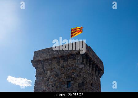 Blick auf das kleine Dorf Bolsena und den Bolsena-See, Viterbo, Italien, entlang des Francigena-Pfades und der italienischen Küste zum Küstenpfad Stockfoto