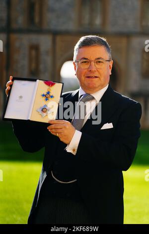 Sir Robert Buckland, Abgeordneter für South Swindon, zuletzt Lord Chancellor und Secretary of State for Justice, nachdem er von König Charles III. Während einer Investiturfeier im Windsor Castle, Berkshire, zum Ritter-Kommandeur des britischen Empire für politische und öffentliche Dienste ernannt worden war. Bilddatum: Mittwoch, 16. November 2022. Stockfoto