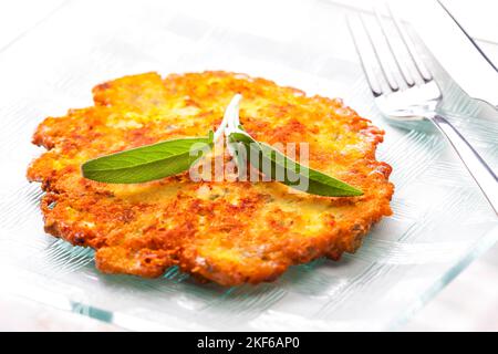 Stillleben von Kartoffelpfannkuchen Stockfoto