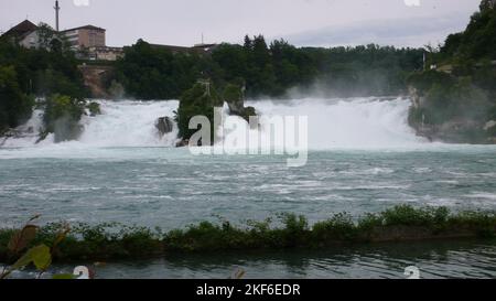 Rheinfall Rheinfall schaffhausen zürich deutschland Grenze zur schweiz Stockfoto