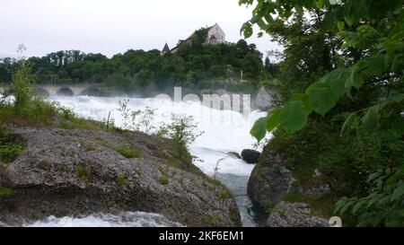 Rheinfall Rheinfall schaffhausen zürich deutschland Grenze zur schweiz Stockfoto