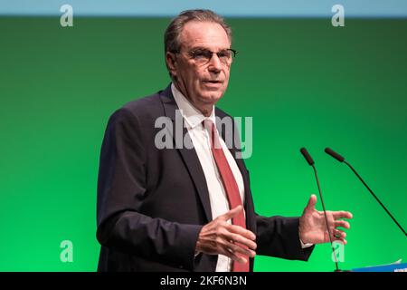 Marseille, Frankreich. 14.. November 2022. Renaud muséler spricht während der Eröffnung des Kongresses Renaud Muséler, Präsident der südlichen Region, organisierte das vierte Treffen der Bürgermeister der Region Provence - Alpes - Cote d'azur in Marseille, das dem ökologischen Wandel gewidmet war. (Bild: © Laurent Coust/SOPA Images via ZUMA Press Wire) Stockfoto