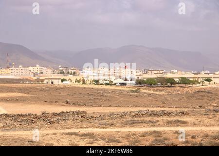 Blick über die Küstenstadt Taqah im Gouvernement Dhofar, in der Nähe von Salalah im Oman Stockfoto