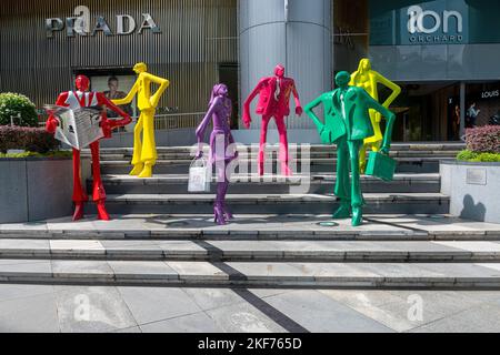 Die Skulptur im Einkaufszentrum ION Orchard - eines der besten Einkaufszentren an der Orchard Road Singapur Stockfoto