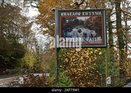 Schild Für Den Eingang Zu Den Swallow Falls Stockfoto