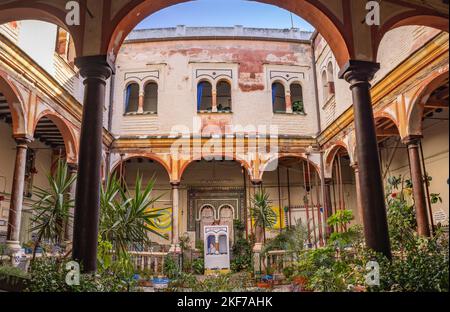 Hof des Palasthauses der Familie Pumarejo, im Stadtviertel San Gil des Distrikts Casco Antiguo Stockfoto