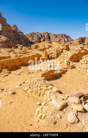 Die neolithische archäologische Stätte bei Beidha, in der Nähe von Little Petra, Siq al-Barid, Jordanien Stockfoto