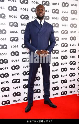 London, Großbritannien. 16. November 2022. Stormzy nimmt an den GQ Men of the Year Awards im Mandarin Oriental Hyde Park, London, Teil. Bilddatum: Mittwoch, 16. November 2022. Bildnachweis sollte lauten: Matt Crossick/Alamy Live News Stockfoto