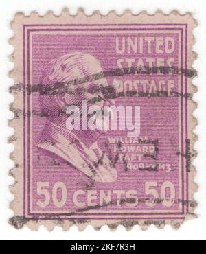 USA - 1938: An 50 cents light red-violet postage stamp depicting portrait of William Howard Taft. 27th president of the United States (1909–1913) and the tenth chief justice of the United States (1921–1930), the only person to have held both offices. Taft was elected president in 1908, the chosen successor of Theodore Roosevelt, but was defeated for reelection in 1912 by Woodrow Wilson after Roosevelt split the Republican vote by running as a third-party candidate. In 1921, President Warren G. Harding appointed Taft to be chief justice, a position he held until a month before his death Stockfoto