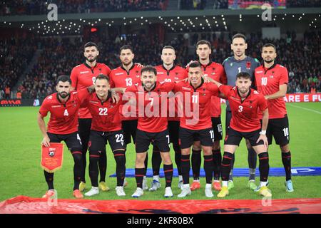 Albanien-Stadion, 16. November 2022, albanische Nationalmannschaft während des Fußballfreundschaftsspiels zwischen den Nationalmannschaften Albaniens und Italiens, im Air Albania-Stadion am 16. November 2022, Tirana, Albanien. Foto Nderim Kaceli Stockfoto