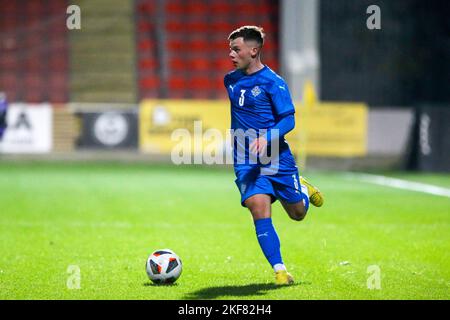 Glasgow, Großbritannien. 16.. November 2022. Schottland spielte Island in der EUFA European Under 19 Championship 2023 im Firhill Stadium, Glasgow, Schottland, Großbritannien. Island gewann mit 1 - 0 und das Siegertor für Island wurde von Orri Oskarsson erzielt. Kredit: Findlay/Alamy Live Nachrichten Stockfoto